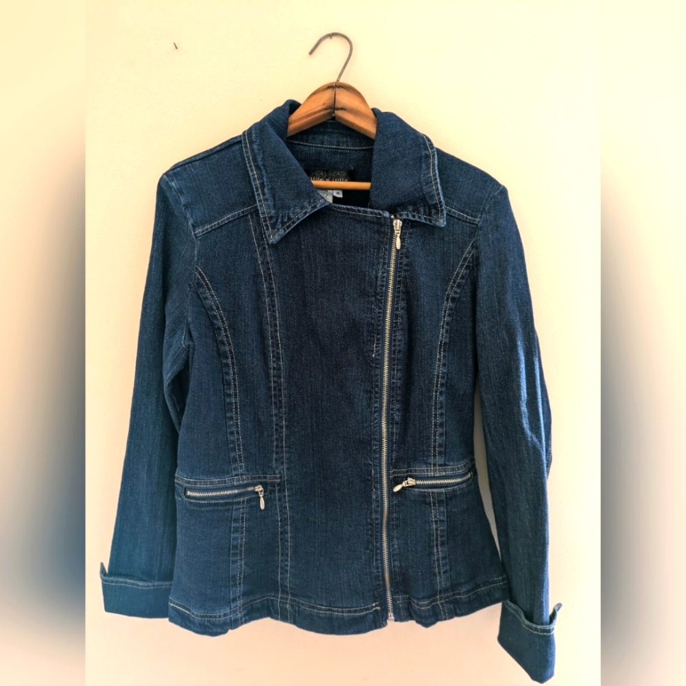 Vintage Denim- Jean Jacket (M)